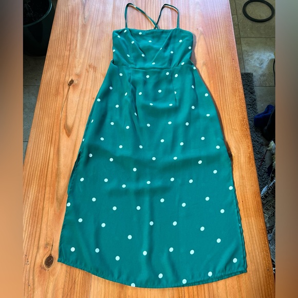 Abercrombie & Fitch Dresses & Skirts - Abercrombie & Fitch Teal Polka Dot Midi Dress